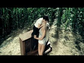 Lady Gaga You And I (M)